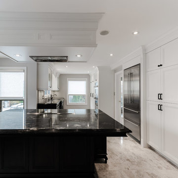Glen Abbey Oakville - dual finish custom kitchen