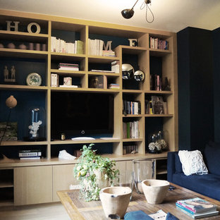 Home theater - contemporary home theater idea in Paris