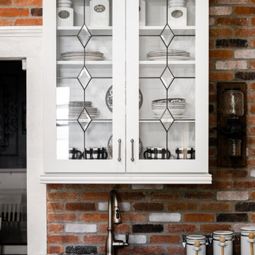 Modern Colonial Kitchen