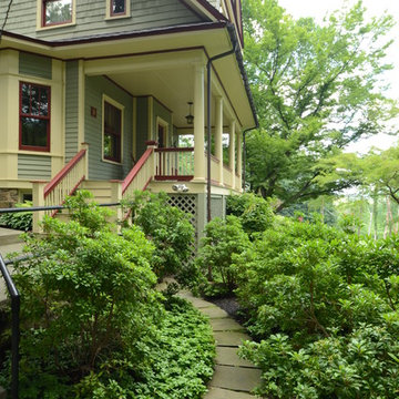 Arts and Crafts House