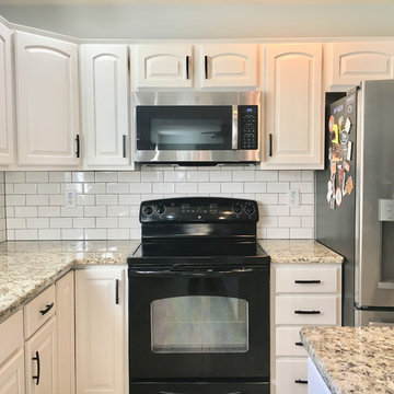 White Painted Kitchen Cabinets
