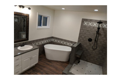 シアトルにあるおしゃれな浴室の写真