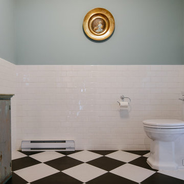 VINTAGE POWDER ROOM