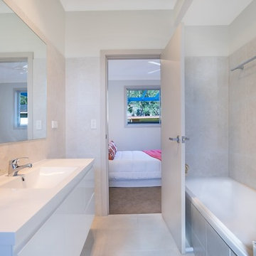 Warrigal St, Blackwall