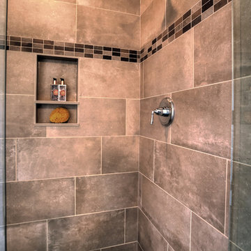 Greater Seattle Area | The Florence Avante Master Bathroom