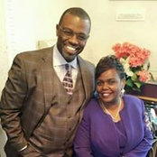 Renee Lowe's photo