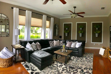 Family room - family room idea in Tampa