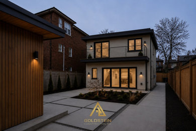 Trendy exterior home photo in Toronto