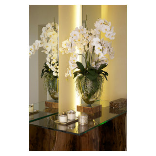 Emilio Robba Phala Orchid Garden - Living Room - Miami - by Emilio