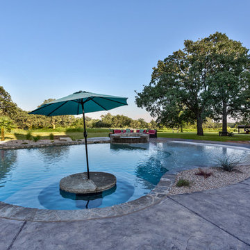 Grand Beach Entry, Diving pool with Fire Table