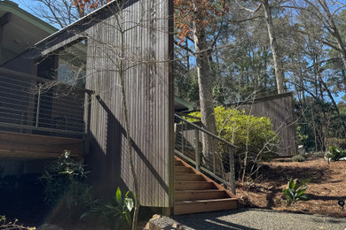 Home design - 1960s home design idea in Raleigh