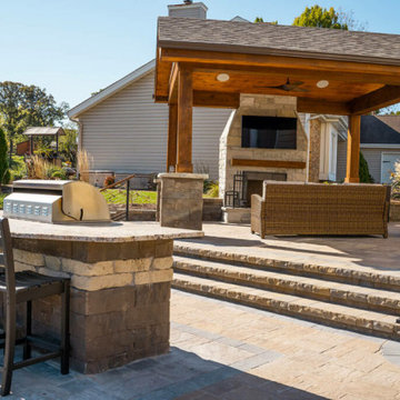 Lakeside Luxury Pergola Grill