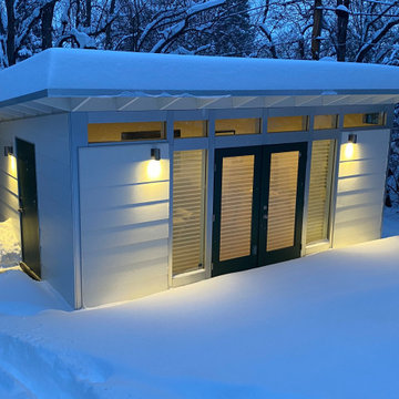 Signature Series in Arctic White with Lap Siding