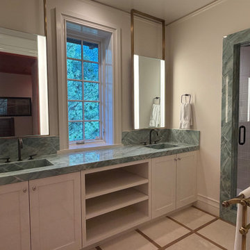 Polo Club - Suite Bath, Stone & Brass