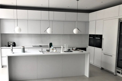 White/Grey Kitchen in Wandsworth