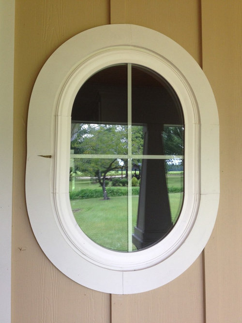Oval window trim?