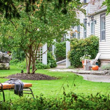 Niagara on the Lake: Yard - Toronto Home Magazine