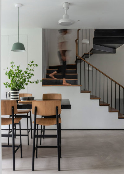Contemporary Staircase by Architecture BRIO