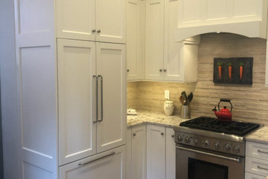 Transitional kitchen photo in Philadelphia