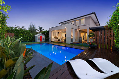 Photo of a contemporary pool in Melbourne.