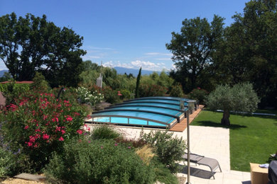 Ispirazione per una piscina design personalizzata