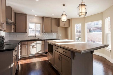 Trendy kitchen photo in Salt Lake City