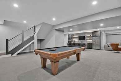 Example of a family room design in Kansas City