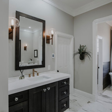 Beautiful Yorktowne cabinets with a Logan door profile.