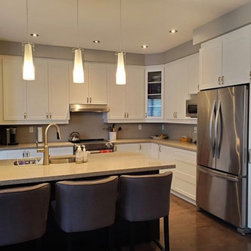 Vermont Shaker | Matte White Cabinet Doors - Kitchen Cabinetry