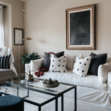 Simon Sunday | Living Room