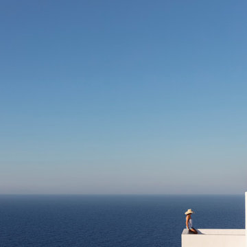 Sifnos - aménagements intérieurs et extérieurs d'une villa contemporaine