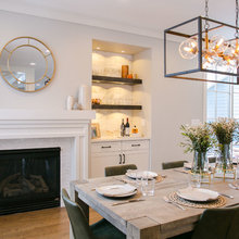 Monto Bar/Fireplace