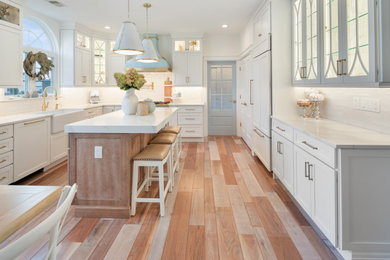Beach style kitchen photo in Philadelphia