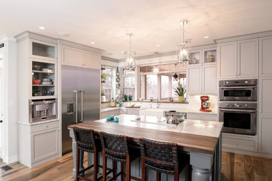 Kitchen - kitchen idea in Other