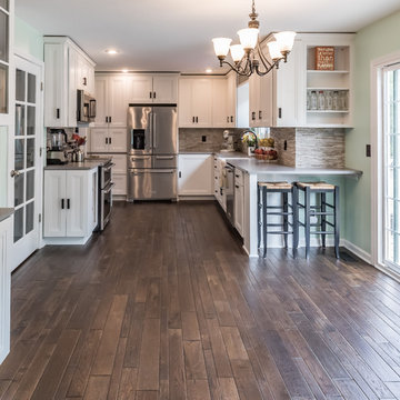 Transition Liberty Kitchen with a Flare