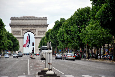 PARIS - Salon des antiquaires de l'Avenue de la Grande Armée