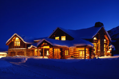 Exterior home idea in Denver