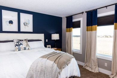 Bedroom - bedroom idea in Calgary