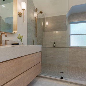 Warm White Shaker with Brushed Gold Accent