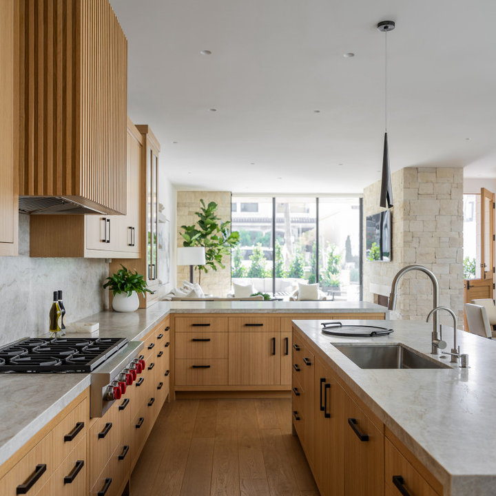 75 Kitchen with Medium Tone Wood Cabinets Ideas You'll Love - February ...