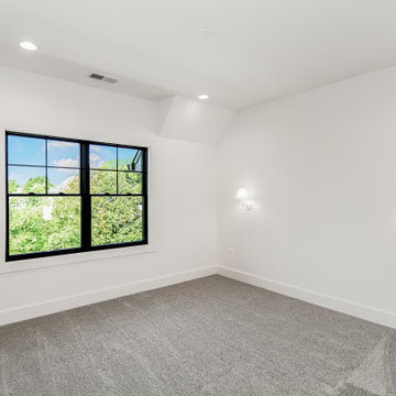 End Unit - Transitional Modern Luxury Rowhome Heritage Place Naperville, IL