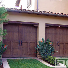 :: Garage Doors ::