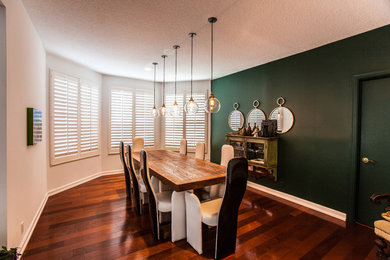 Dining room - modern dining room idea in Miami