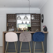 Bar...