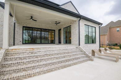 This is an example of a modern porch design in Nashville.