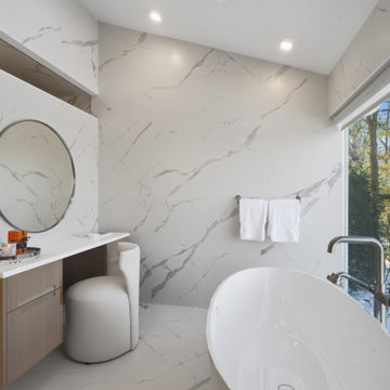 Luxury Modern Spa Bathroom