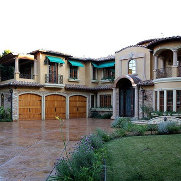 Tuscan Vila