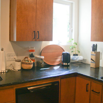 Maryubayahi Kitchen
