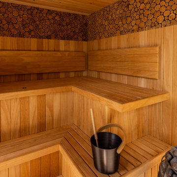 The Hut - Spa & Sauna