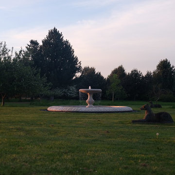 Single Tier Fountain (Galala Marble)